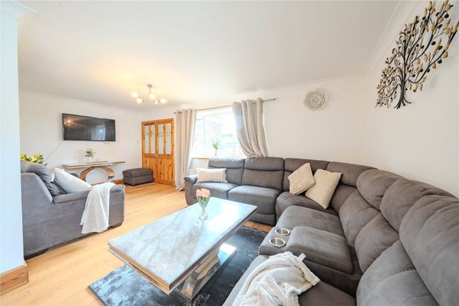 79, High Ash Crescent, West Yorkshire photo 3