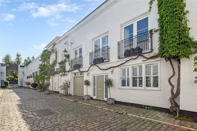 Mews house for sale in Elgin Mews South, Maida Vale, London