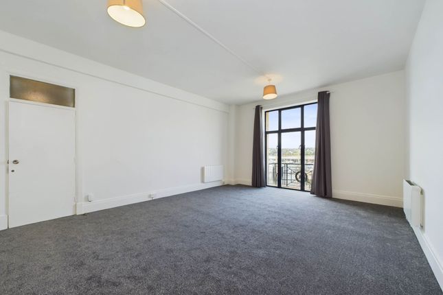 3, Harbour Point, Torquay photo 3