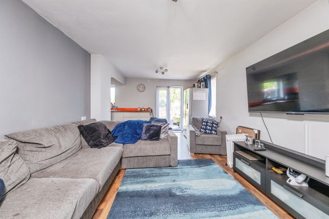 25, Coopers Mews, Milton Keynes photo 4