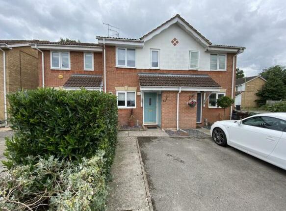 Terraced house for sale in Alsop Close, London Colney