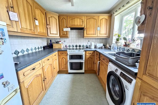 66, Leaholes Avenue, Okehampton photo 4