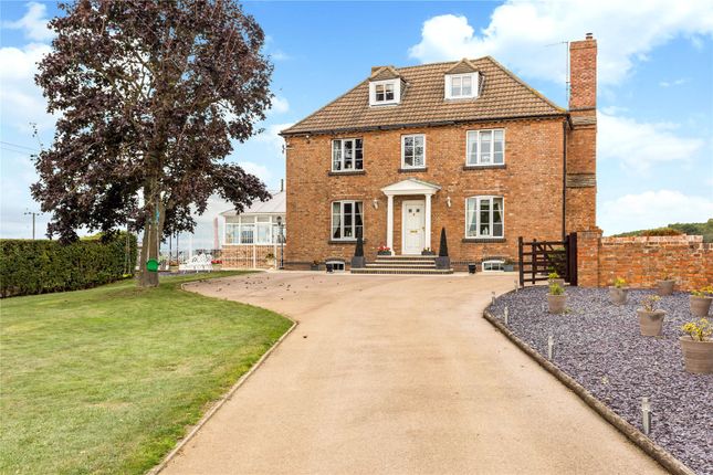 Hamptons International Painswick Gl6 Property For Sale From