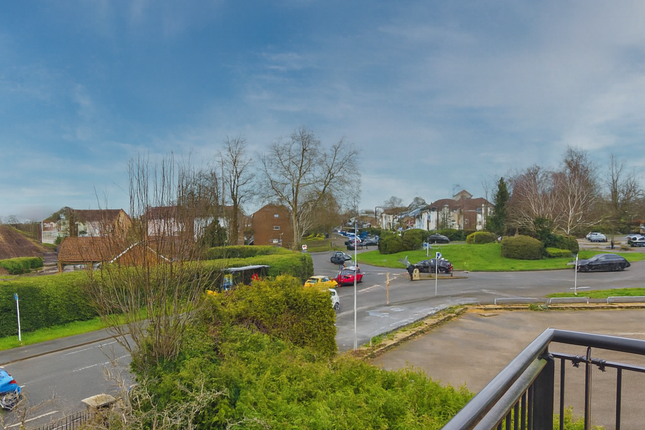 Manton Court,55, Kings Road, Horsham photo 2