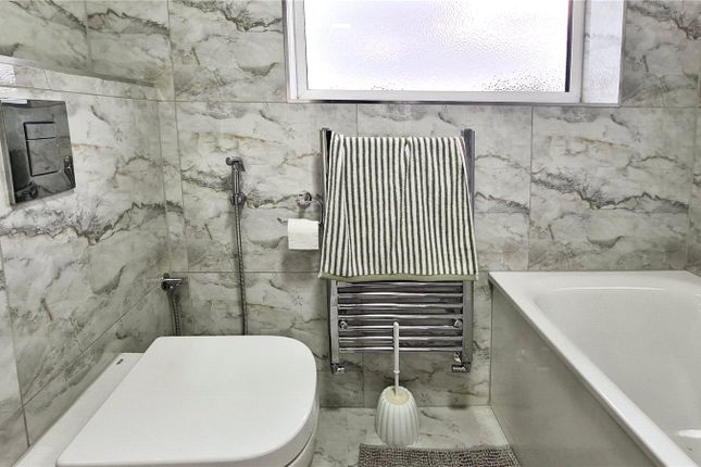 Room 4, 54, Selsdon Avenue, Reading photo 5