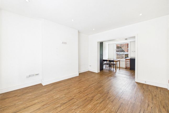 Flat 2, 28, Museum Street, Suffolk photo 4