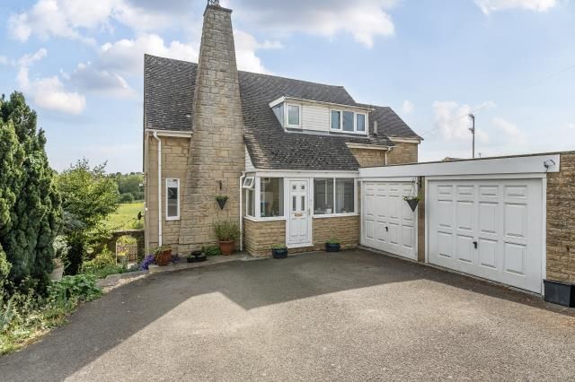 4-bed detached on Crawley Road, Witney, £650,000