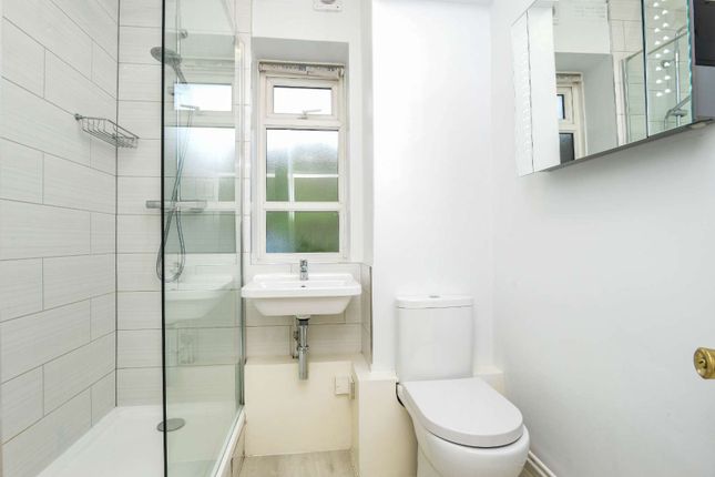 43, Lancaster Court, Fulham Broadway photo 5