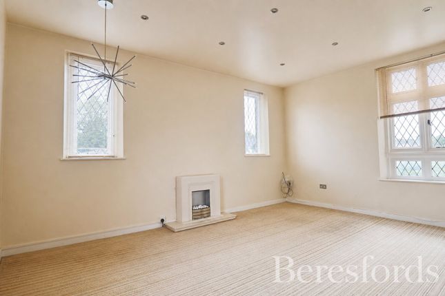 4, Buckingham Court, Dunmow photo 4