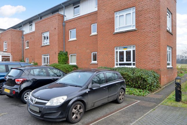 Flat for sale in Portsmouth Road, Milford, Surrey