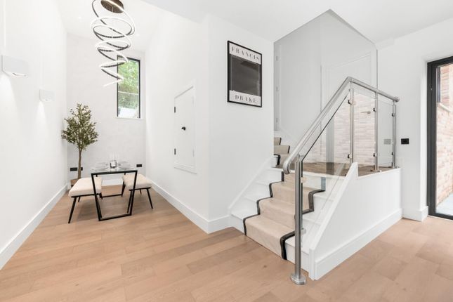 Semi-detached house for sale in Beulah Hill, London