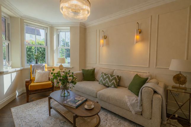 71, Platts Lane, London photo 2