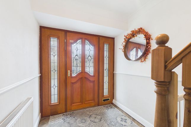 18 Cemetery Road, Scunthorpe photo 5