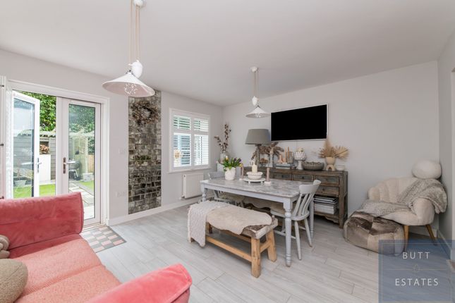 5 Albert Close, Ottery St. Mary photo 2