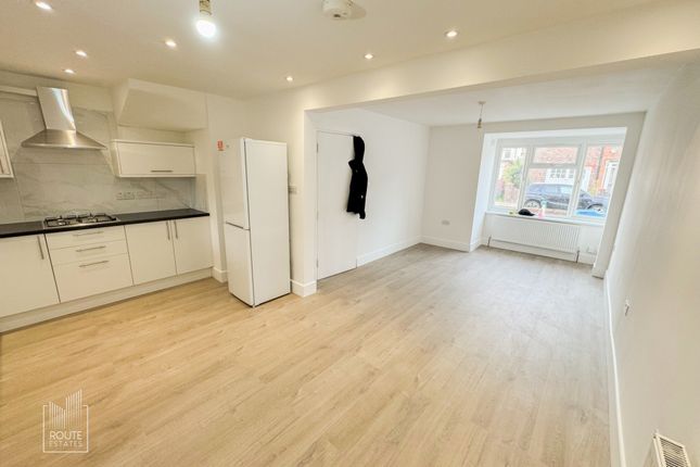 50, Chichester Road, London photo 2