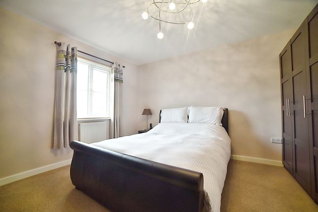 Flat for sale in Ladbrooke Road, Great Yarmouth