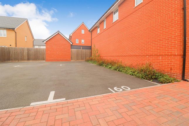 Flat for sale in Dunnock Road, Harlow