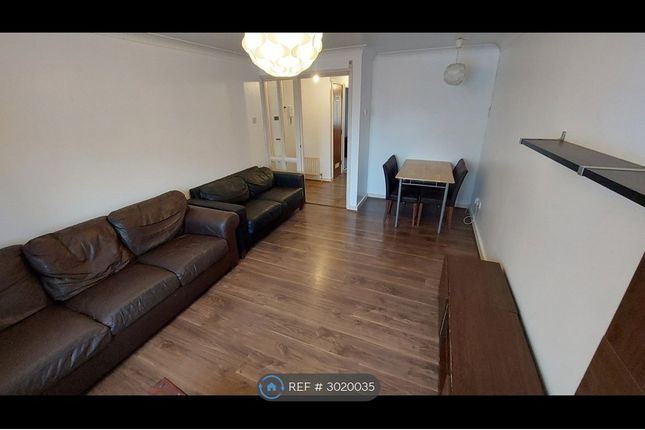 Lowden Road, Southall photo 2
