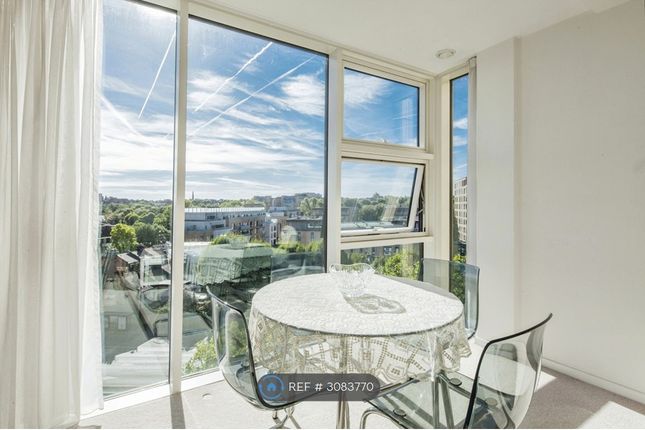 Juniper Drive, London photo 2