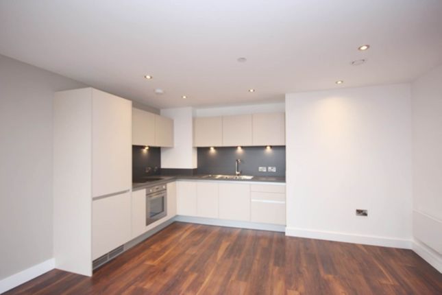 DG10 Wilburn Basin, Ordsall Lane, Salford photo 4