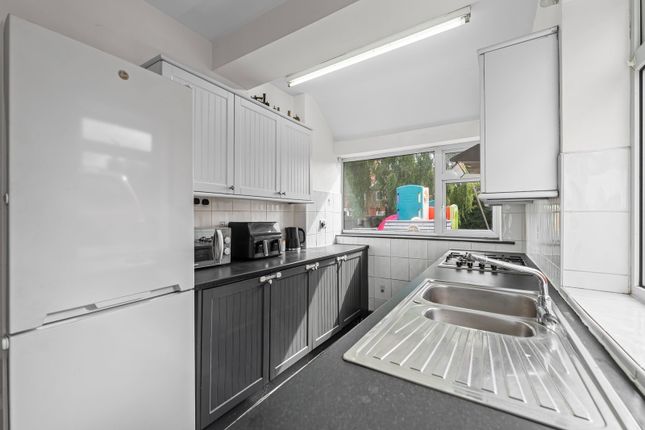 212, Dodworth Road, Barnsley photo 4