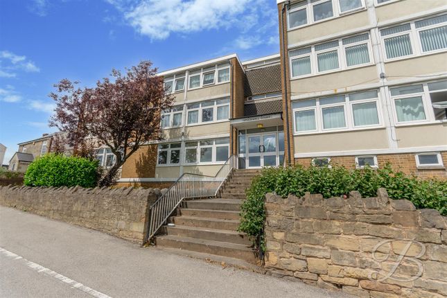 Thumbnail Flat for sale in Stockwell Court, Mansfield