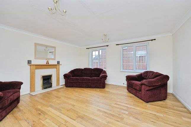 24, Atkinson Close, Norfolk photo 3