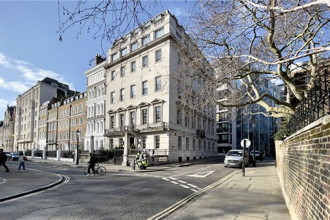 Flat to rent in Whetstone Park, Covent Garden, London