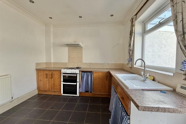 40, Alton Park Road, Clacton-On-Sea photo 4