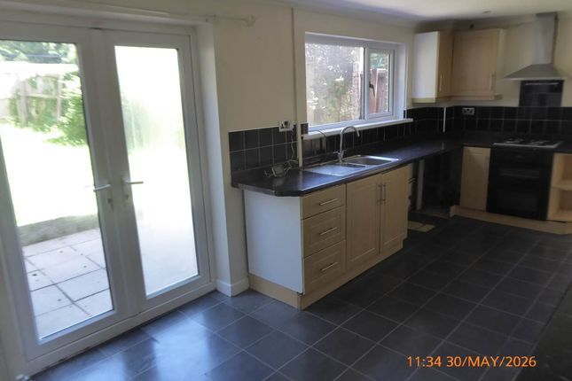 Johnstown, Carmarthen photo 3