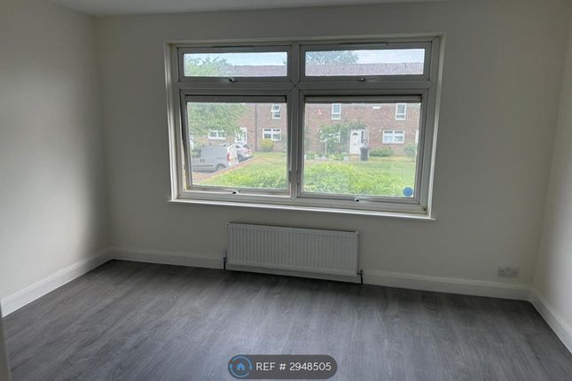 Charnwood Road, Uxbridge photo 3