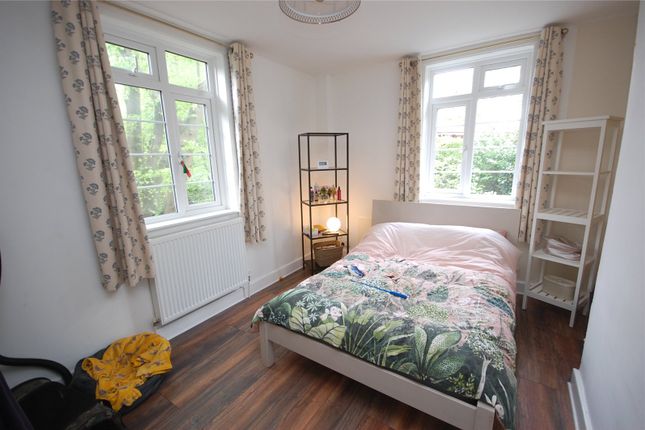 Thumbnail Flat to rent in Waverley Grove, Finchley, London