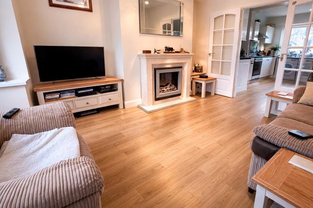 5, Minor Avenue, Macclesfield photo 2