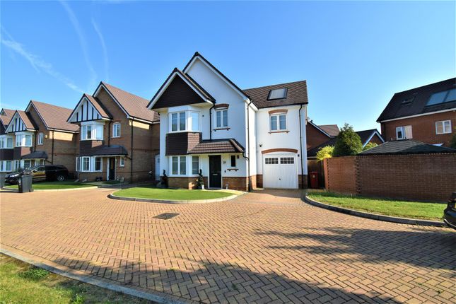 Thumbnail Property to rent in Summersby Court, Slough