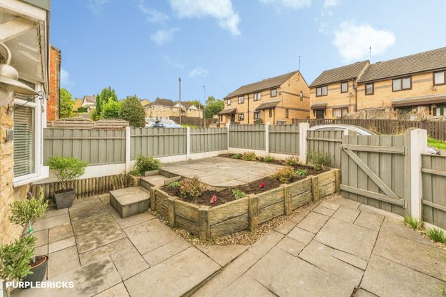 7a, Chaster Street, Batley photo 3