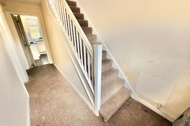 7, Quarry Brow, Dudley photo 2