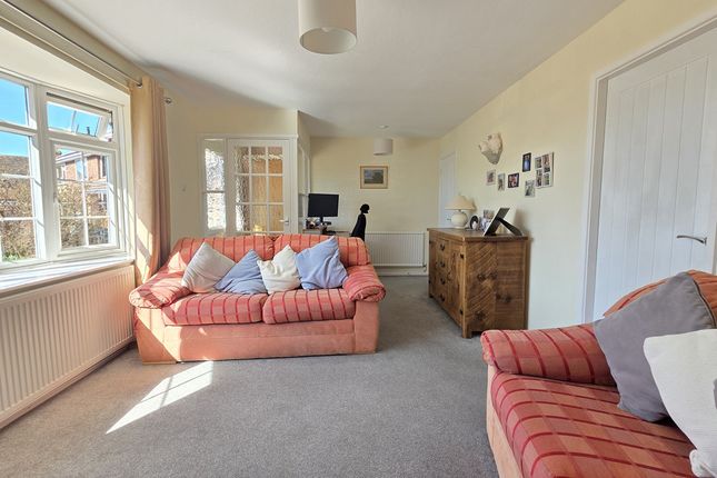 29, Farley Avenue, Harbury photo 4