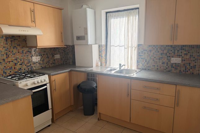 9 Winchelsea Court, Dover photo 2