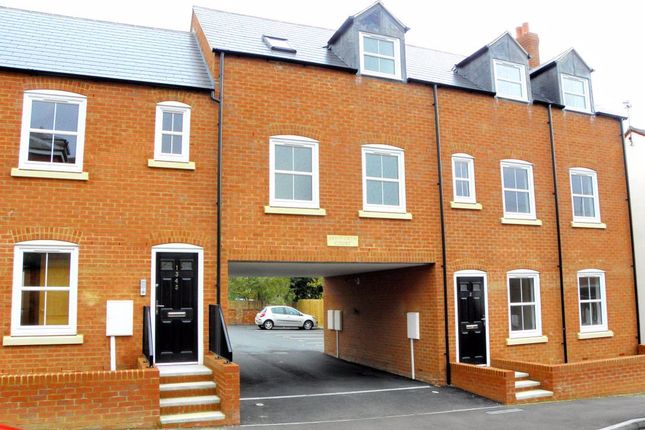 Thumbnail Flat to rent in Ashworth Street, Daventry