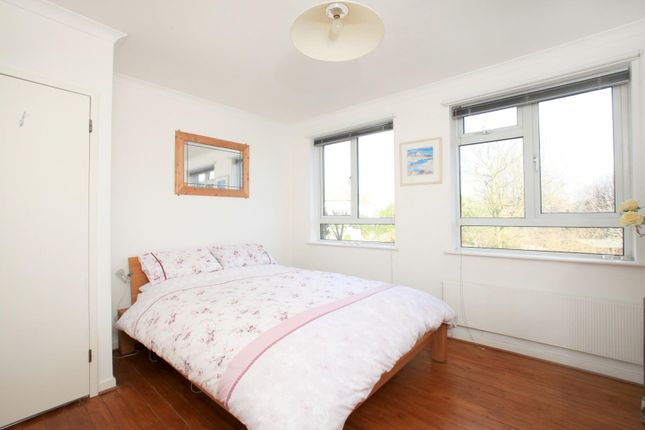 Bedroom 2.Jpg