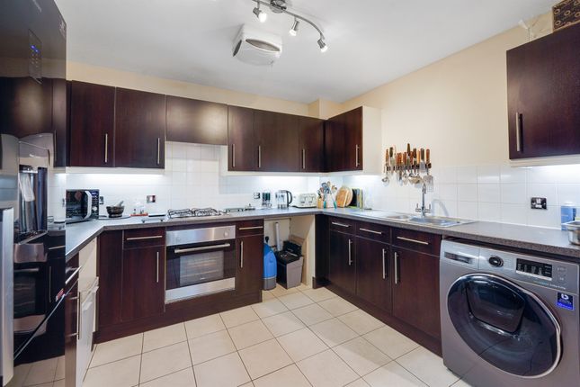 Flat 65, 9-11, Wenlock Street, London photo 3
