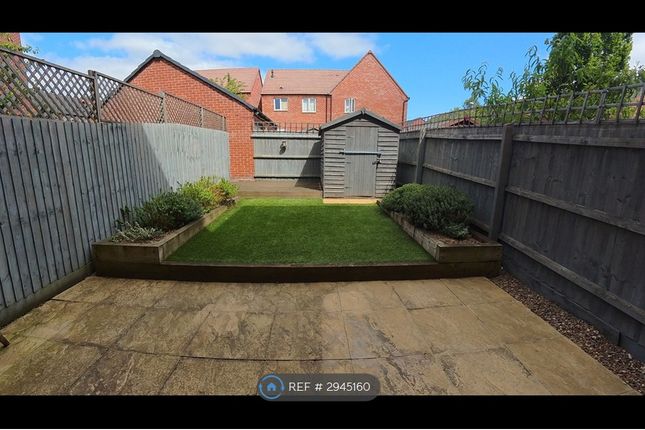 Hever Close, Northampton photo 2