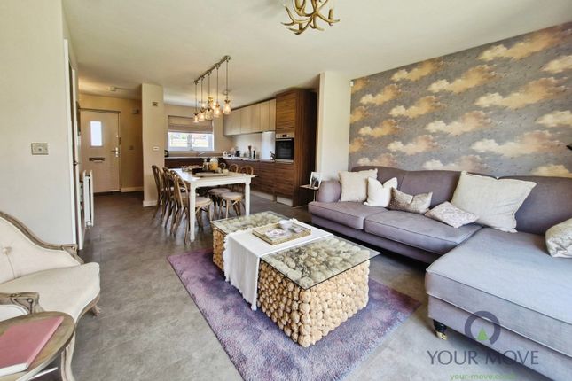 43, Moonstone Way, Swadlincote photo 4