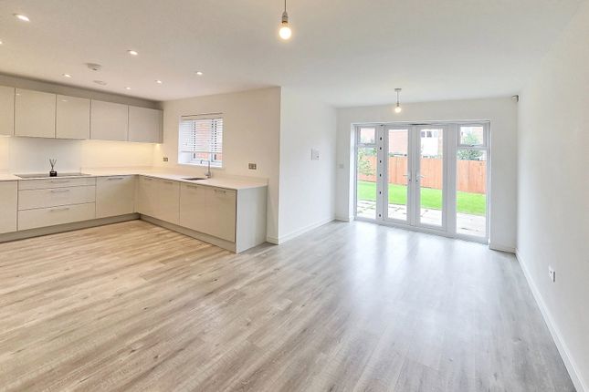 20, Maccowan Avenue, Snodland photo 2