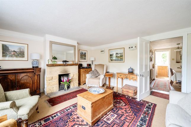 12, Middle Street, Crewkerne photo 2
