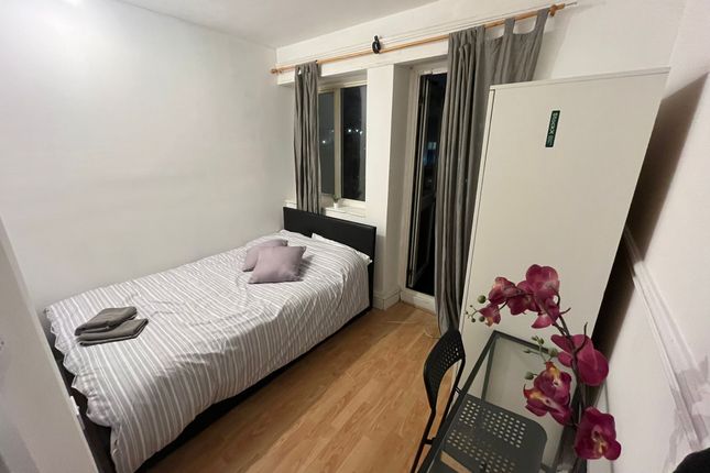 5-bed flat on 13 Pattison, Wellesley Street, London, £720/mo