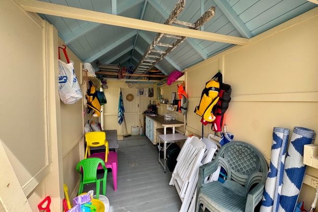 Beach Hut 381, Thorpe Bay photo 5