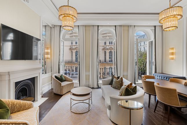 21-22, 21-22 Prince Of Wales Terrace, London photo 3