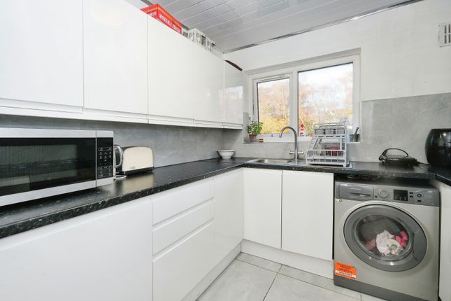 Flat for sale in Horseshoe Crescent, Camberley