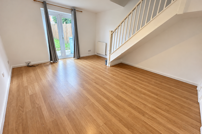 12, Tom Paine Close, Leicester photo 3